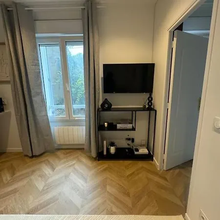 Apartment Cosy Proche De Disney, Paris Et Charles De Gaulle *