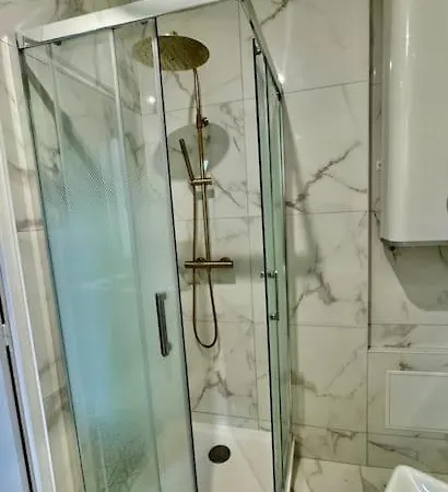 Cosy Proche De Disney, Paris Et Charles De Gaulle Apartment *