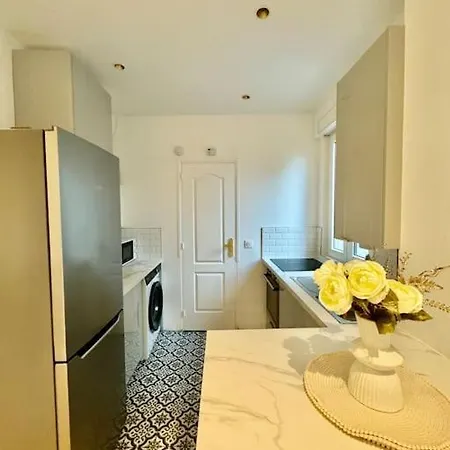Apartment Cosy Proche De Disney, Paris Et Charles De Gaulle *